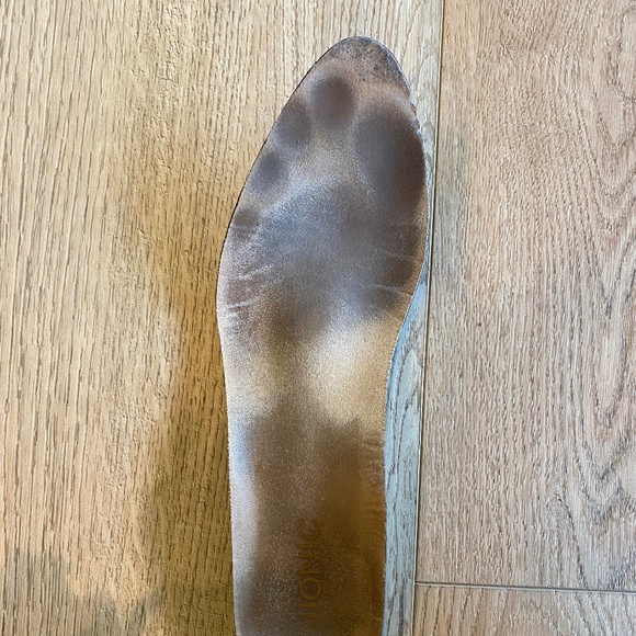 Vionic Rory Brown Letter Heeled Ankle Boots, size 6.5 - Picture 10 of 10